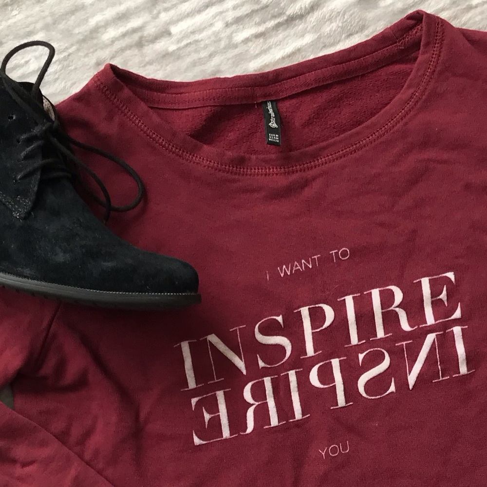 Graphic Burgundy Inspirational Crewneck Sweatshirt